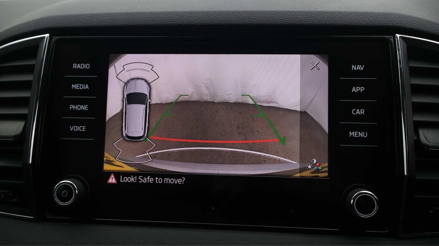 Used Skoda Karoq 2022 for sale - 76499813: Photo 26