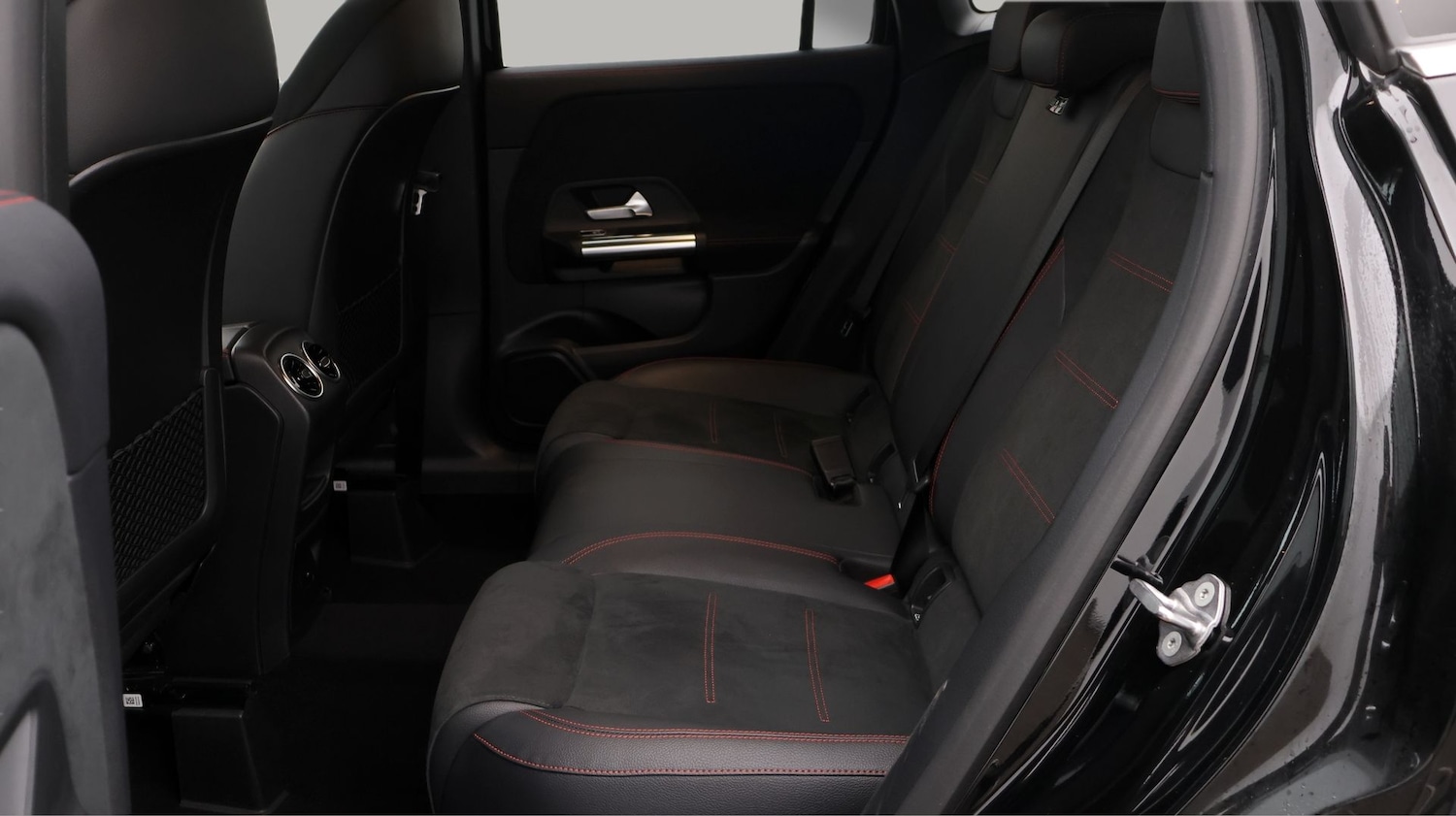 Used Mercedes-Benz GLA 2022 for sale - 77182126: Photo 16