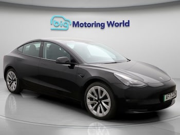 Tesla - Model 3