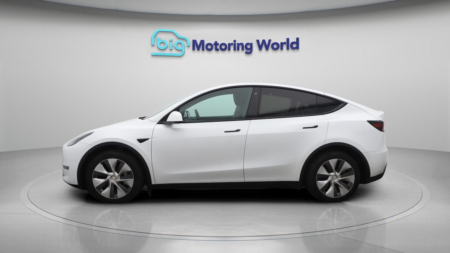 Used Tesla Model Y 2023 for sale - 76138138: Photo 5