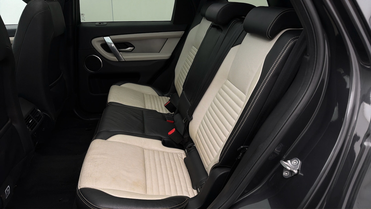 Used Land Rover Discovery Sport 2021 for sale - 77963712: Photo 15