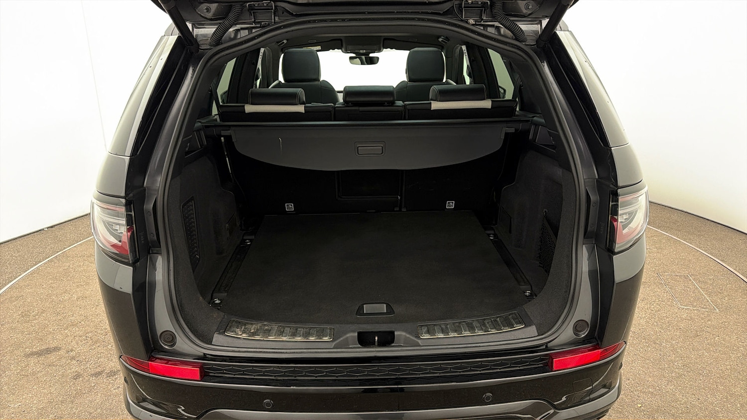 Used Land Rover Discovery Sport 2021 for sale - 77963712: Photo 16