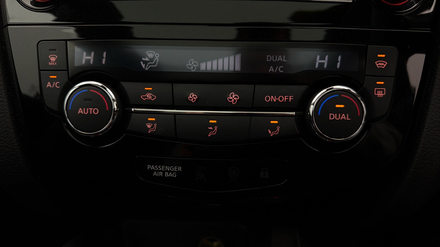 Used Nissan Qashqai for sale - 78196676: Photo 11