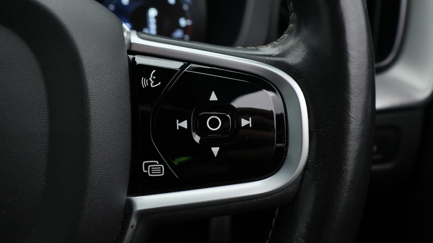 Used Volvo XC60 2020 for sale - 76032075: Photo 24