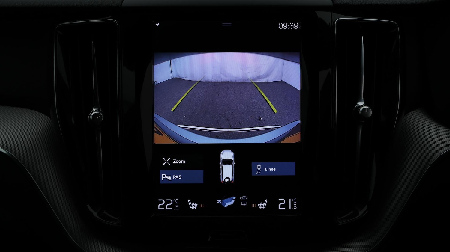Used Volvo XC60 2020 for sale - 76032075: Photo 25