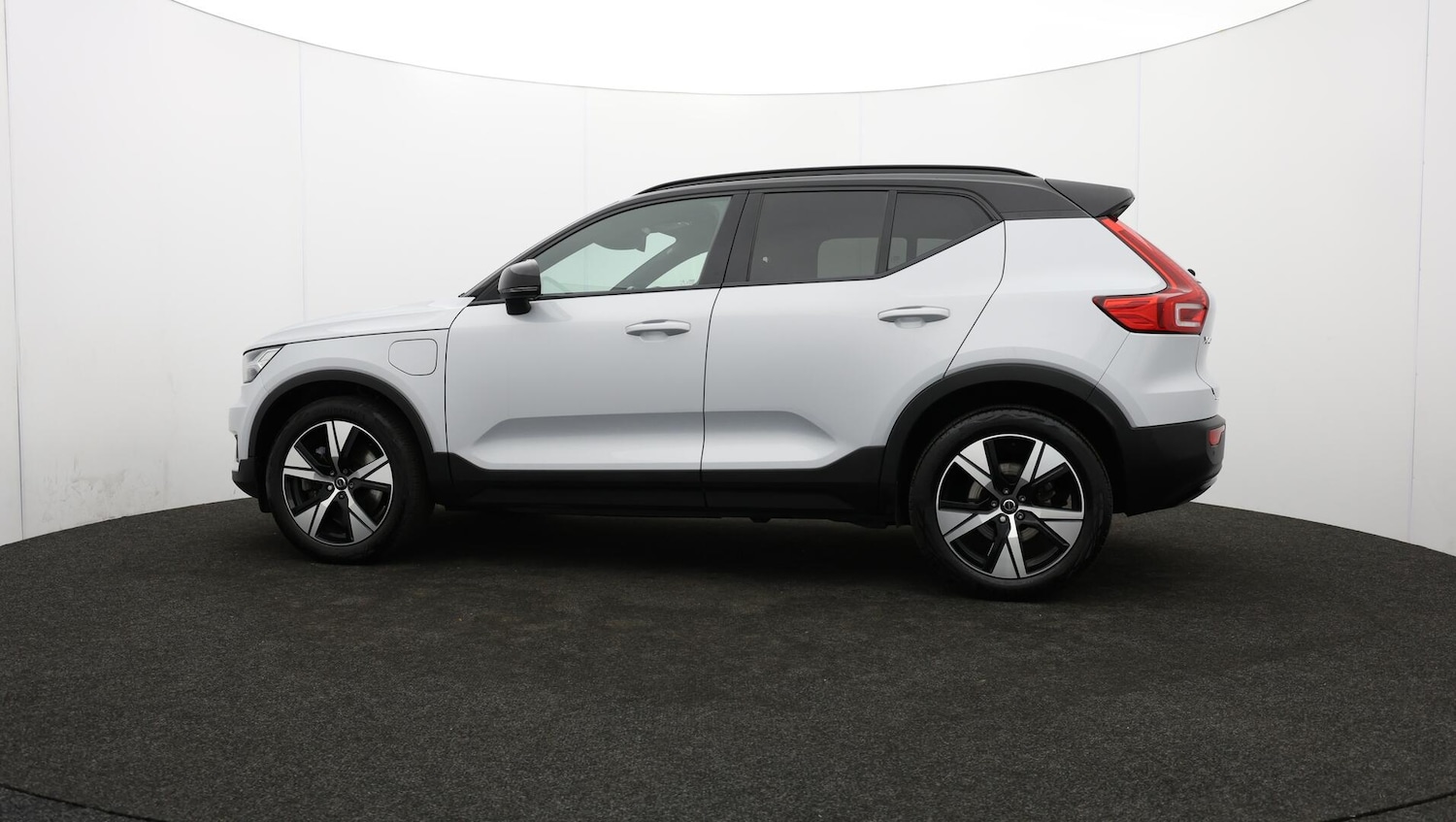 Used Volvo XC40 2021 for sale - 75940256: Photo 73