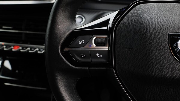 Used Peugeot 2008 2023 for sale - 76306564: Photo 24