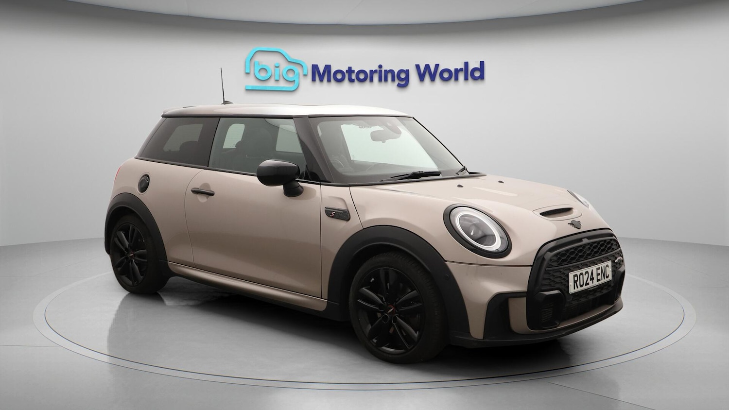 Used MINI Hatch 2024 for sale - 76239208: Photo 2
