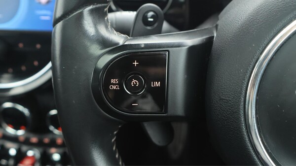 Used MINI Hatch 2024 for sale - 76239208: Photo 24