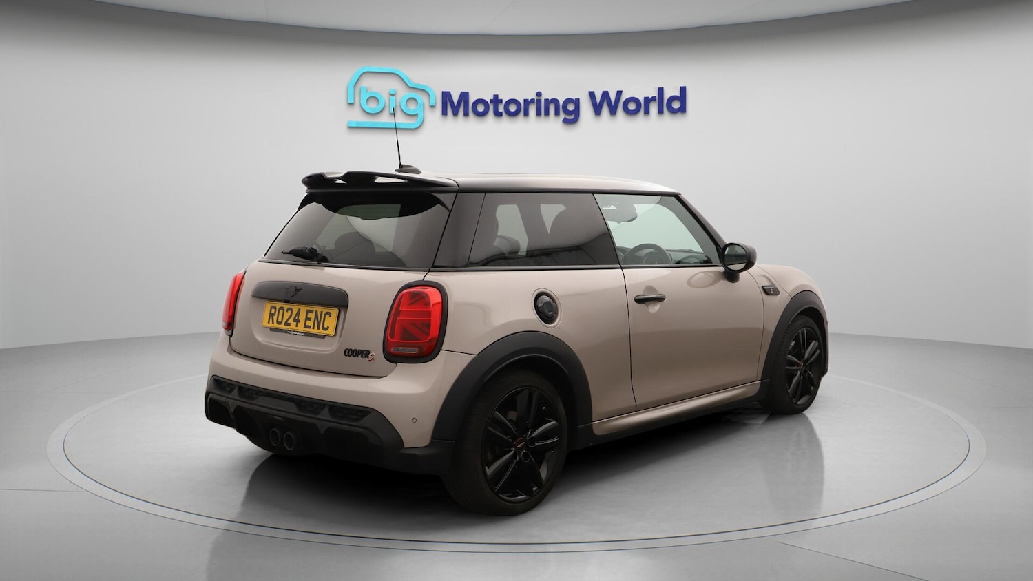 Used MINI Hatch 2024 for sale - 76239208: Photo 8