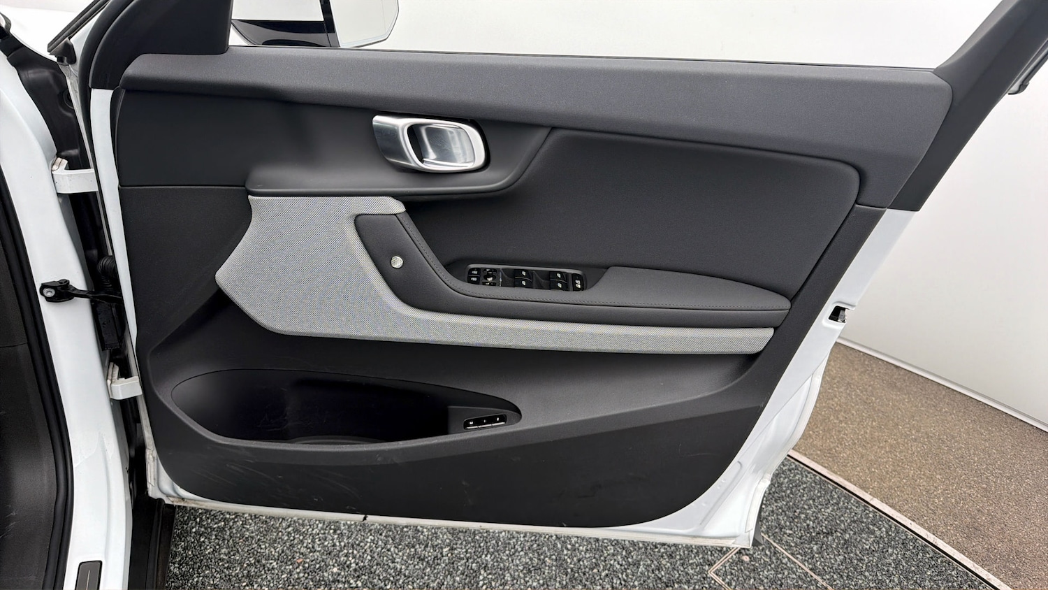 Used Polestar Polestar 2 2024 for sale - 78166165: Photo 14