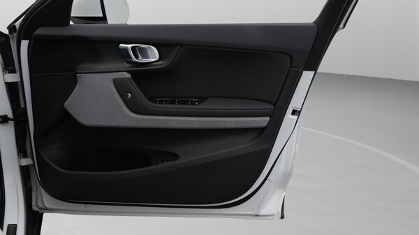 Used Polestar Polestar 2 2023 for sale - 76326505: Photo 16