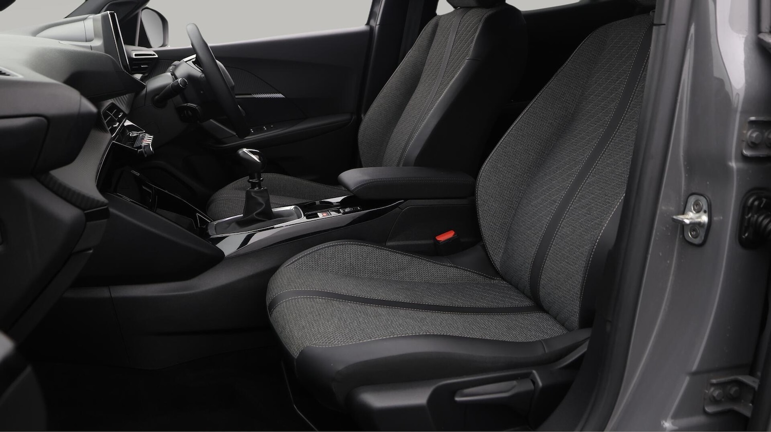 Used Peugeot 2008 2024 for sale - 76596997: Photo 15