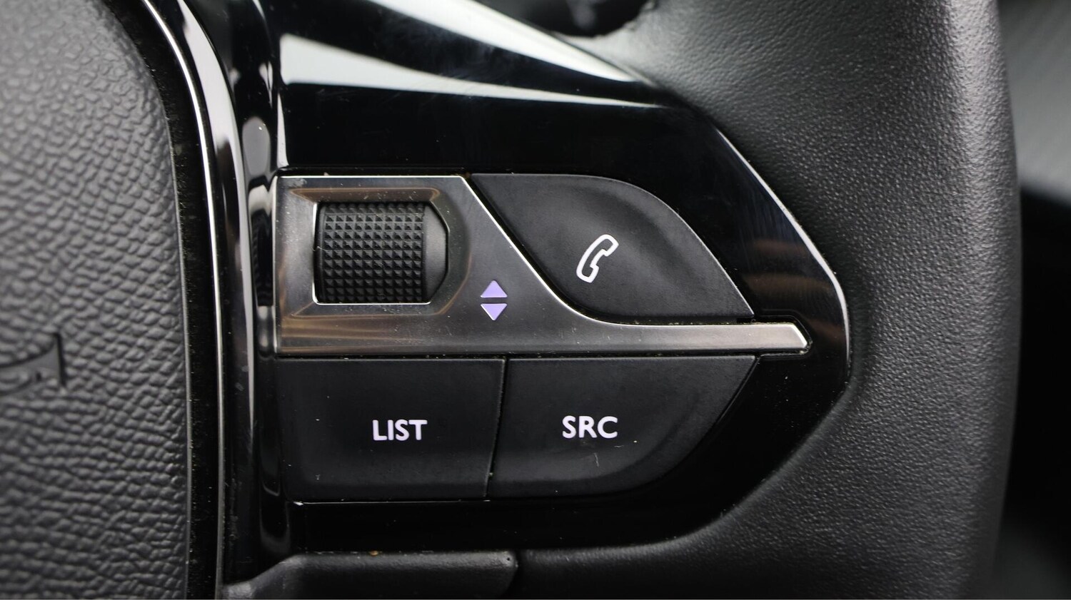 Used Peugeot 2008 2024 for sale - 76596997: Photo 24