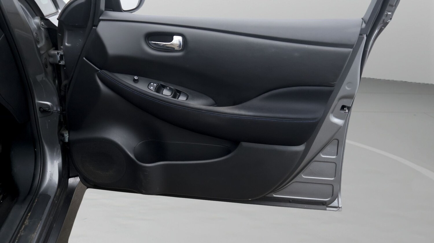 Used Nissan Leaf for sale - 77336878: Photo 15