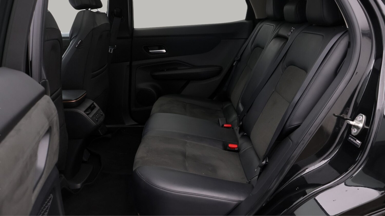 Used Nissan ARIYA 2022 for sale - 77541241: Photo 16