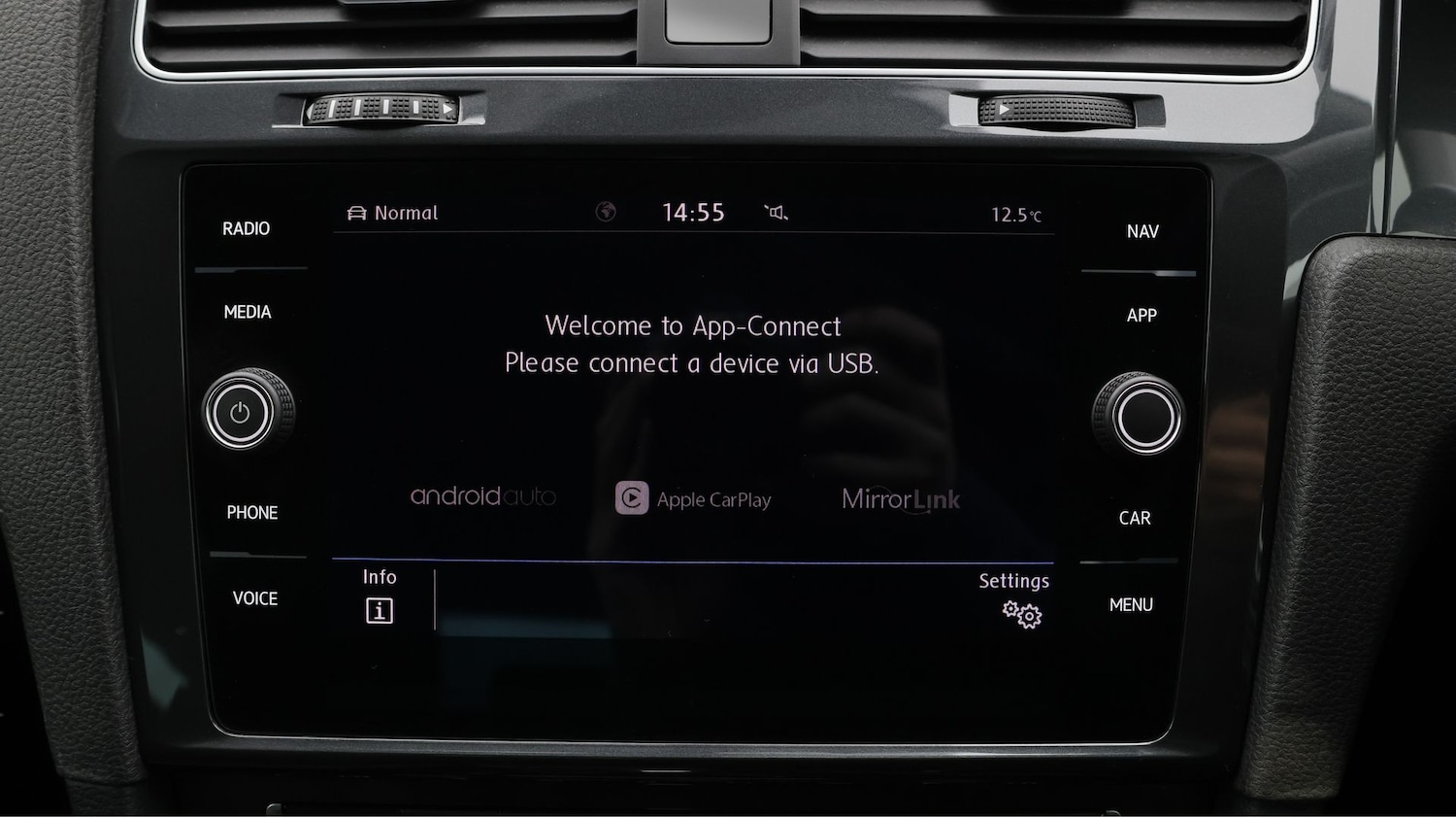 Used Volkswagen Golf 2020 for sale - 77530078: Photo 24