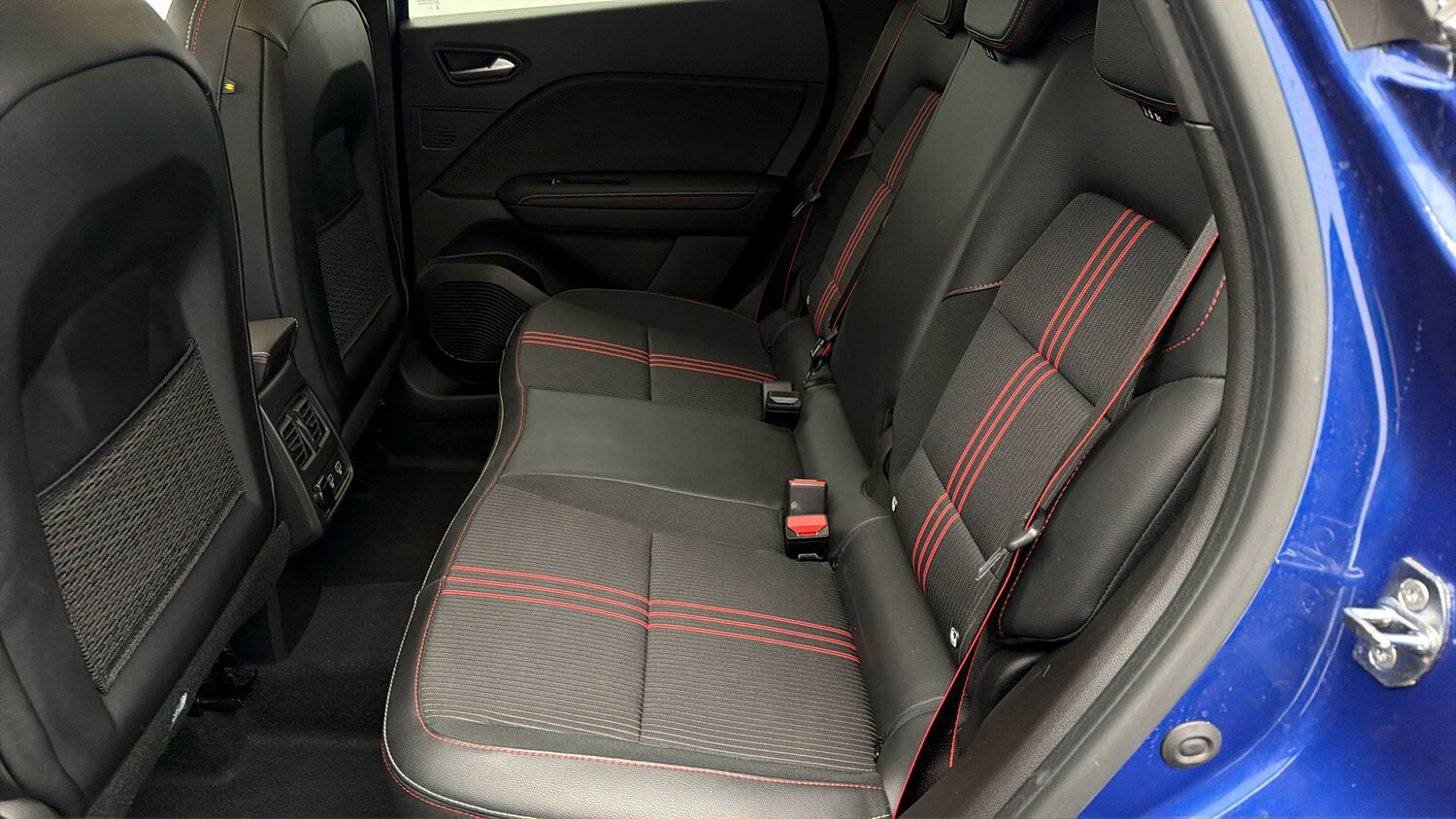 Used Renault Captur for sale - 78027600: Photo 15