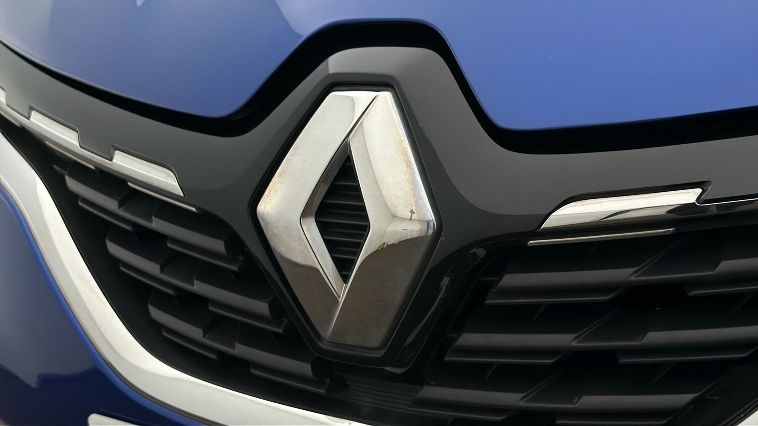 Used Renault Captur for sale - 78027600: Photo 22