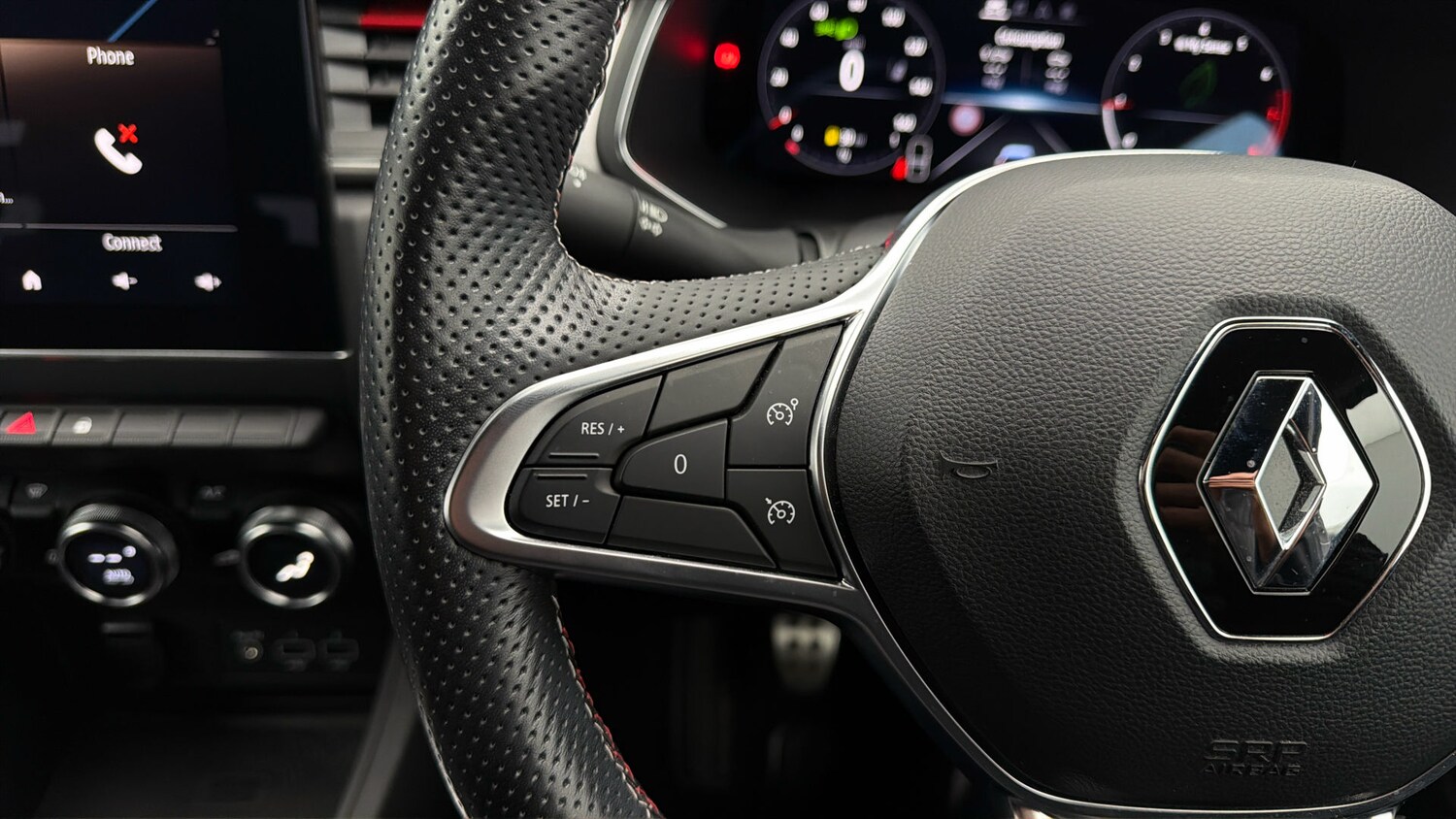 Used Renault Captur for sale - 78027600: Photo 23