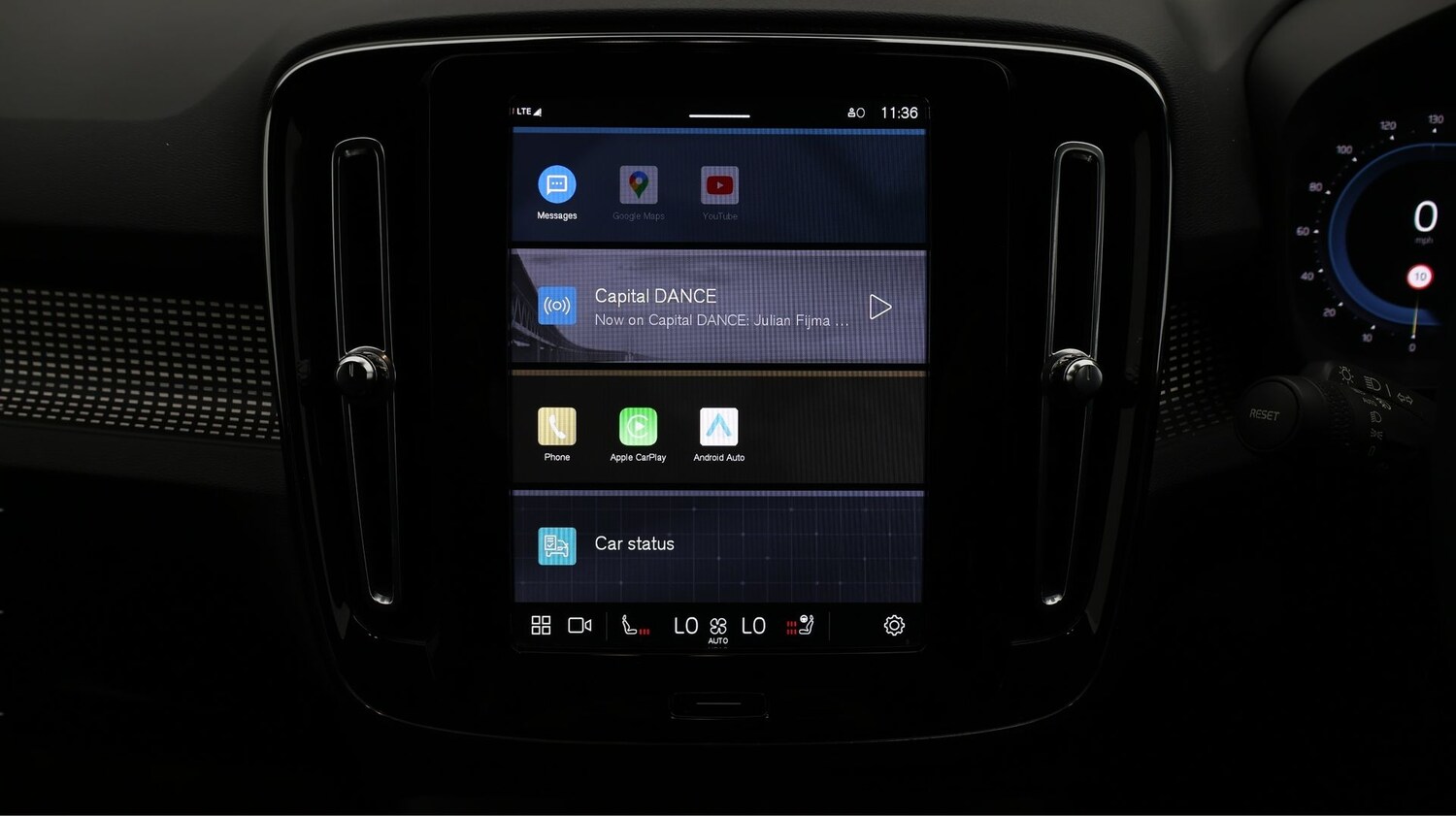 Used Volvo XC40 2022 for sale - 77248389: Photo 11