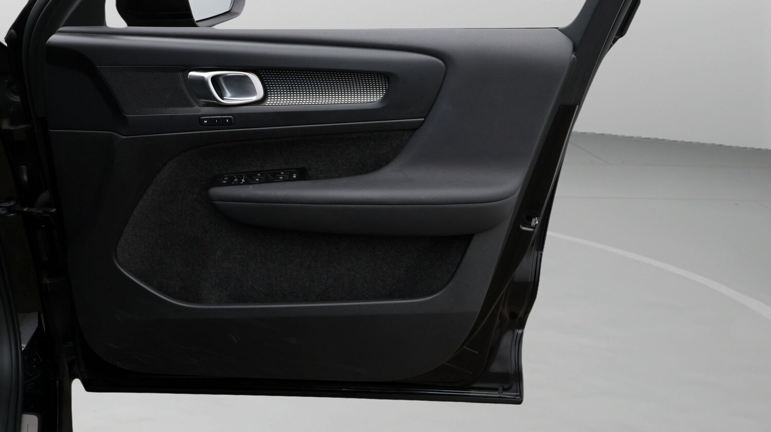 Used Volvo XC40 2022 for sale - 77248389: Photo 15