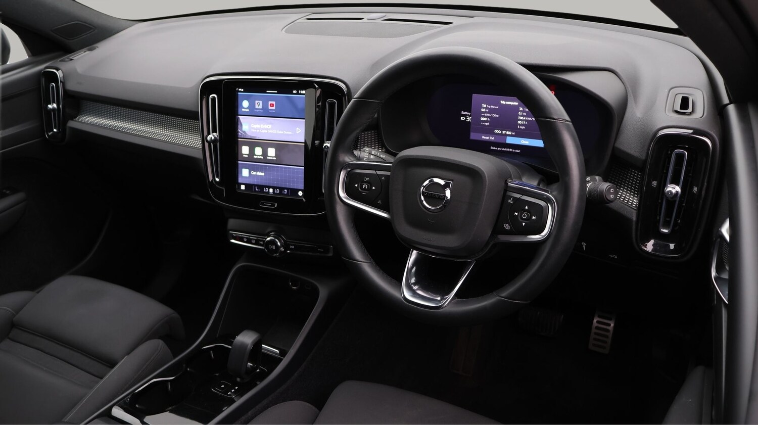 Used Volvo XC40 2022 for sale - 77248389: Photo 9