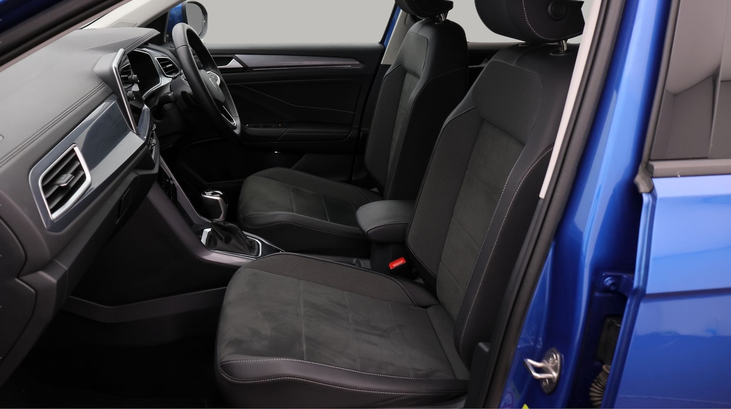 Used Volkswagen T-Roc 2022 for sale - 77300625: Photo 14