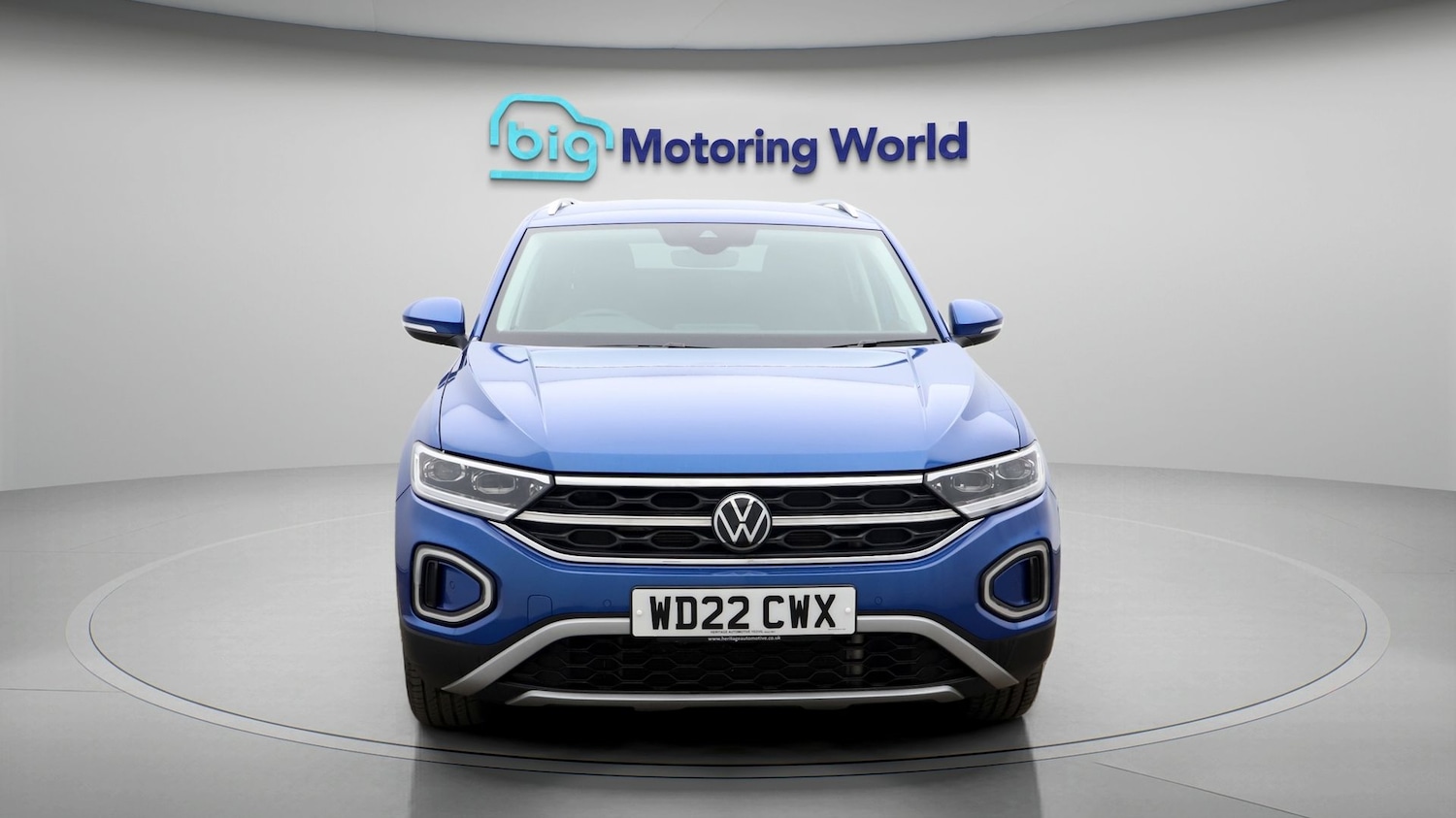 Used Volkswagen T-Roc 2022 for sale - 77300625: Photo 2