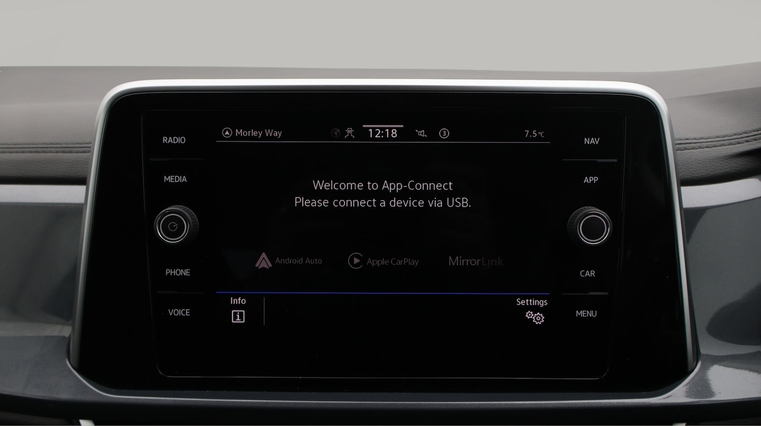 Used Volkswagen T-Roc 2022 for sale - 77300625: Photo 24