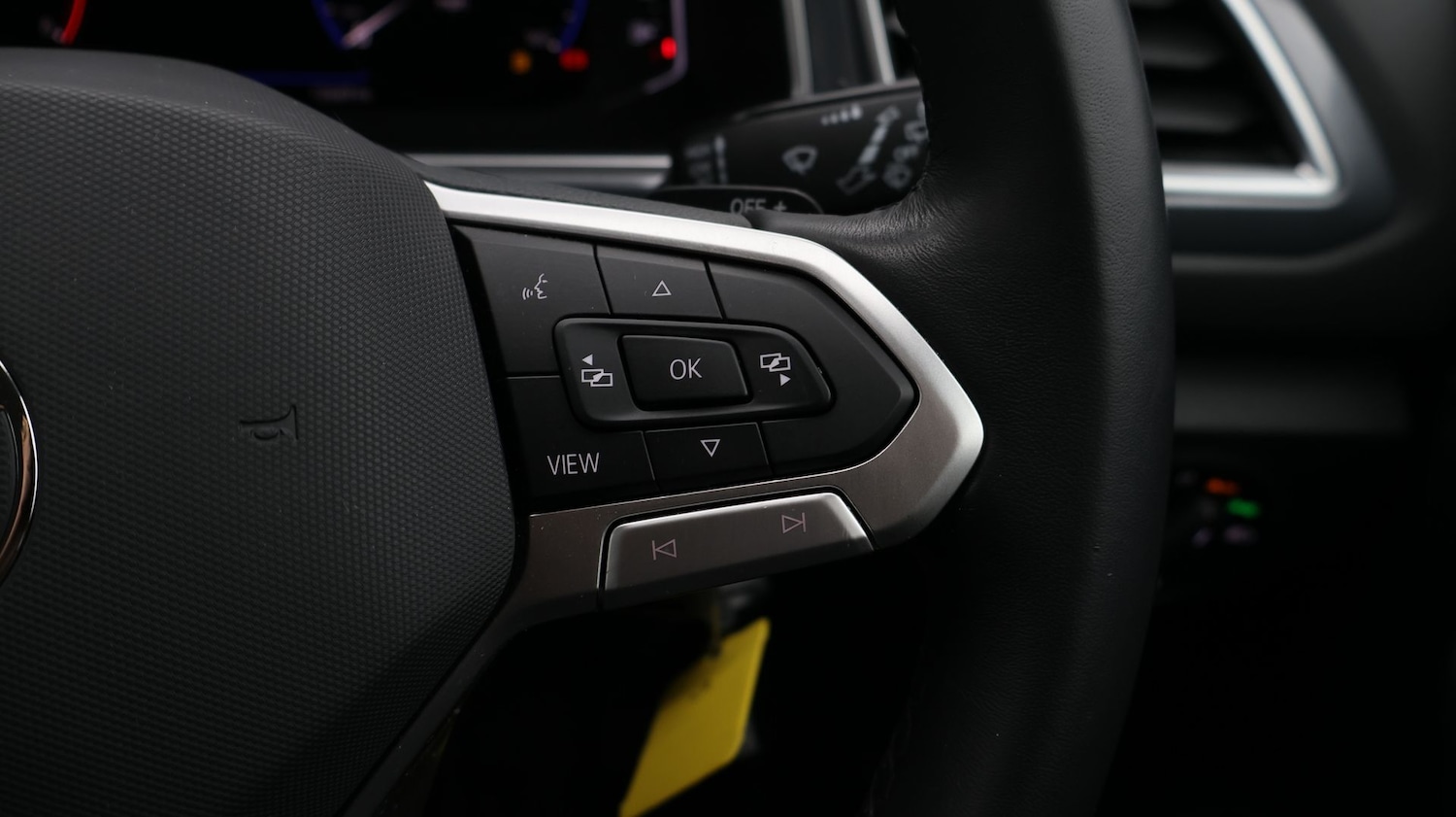 Used Volkswagen T-Roc 2022 for sale - 77300625: Photo 25