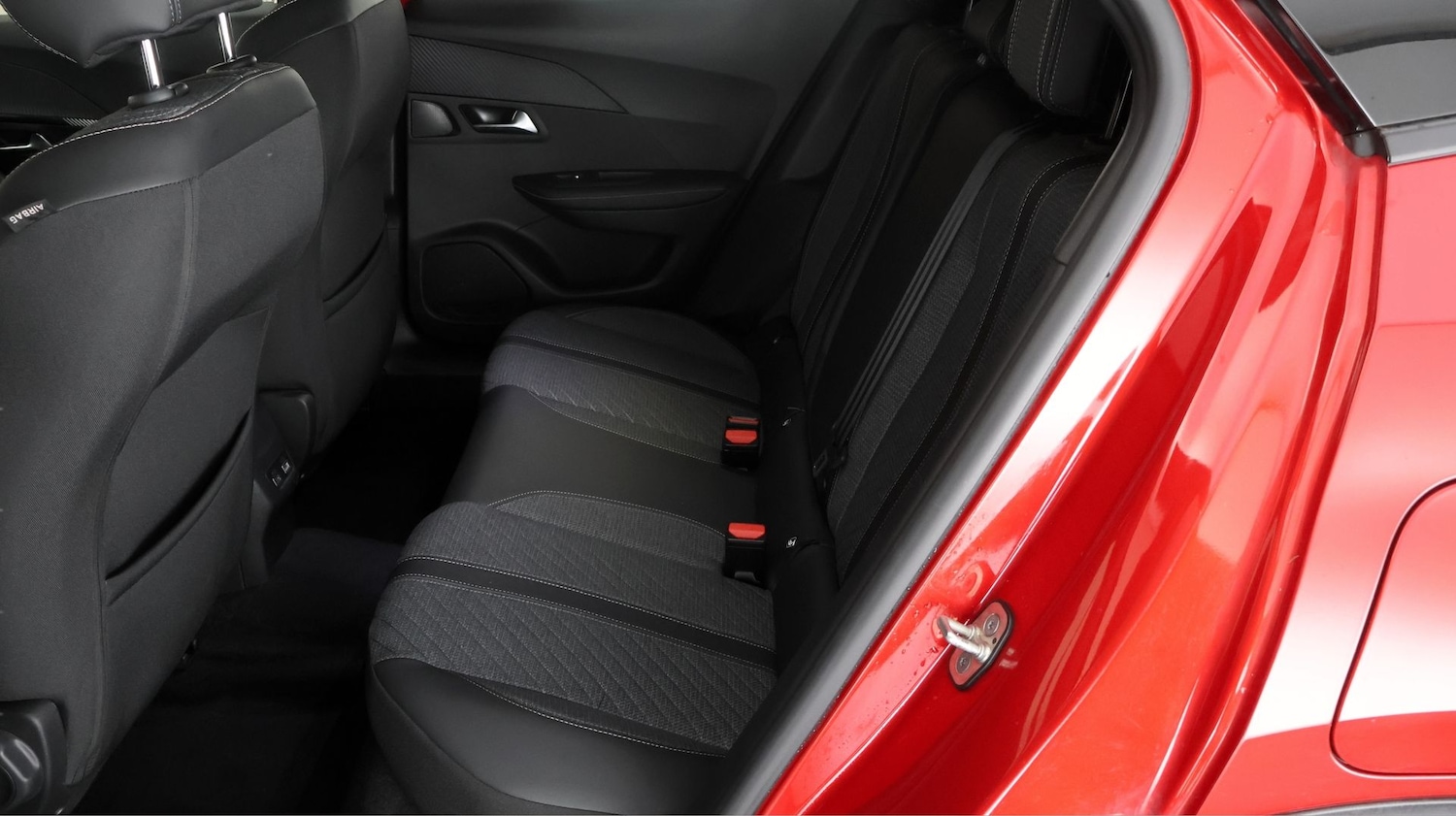 Used Peugeot 2008 2023 for sale - 77567309: Photo 15