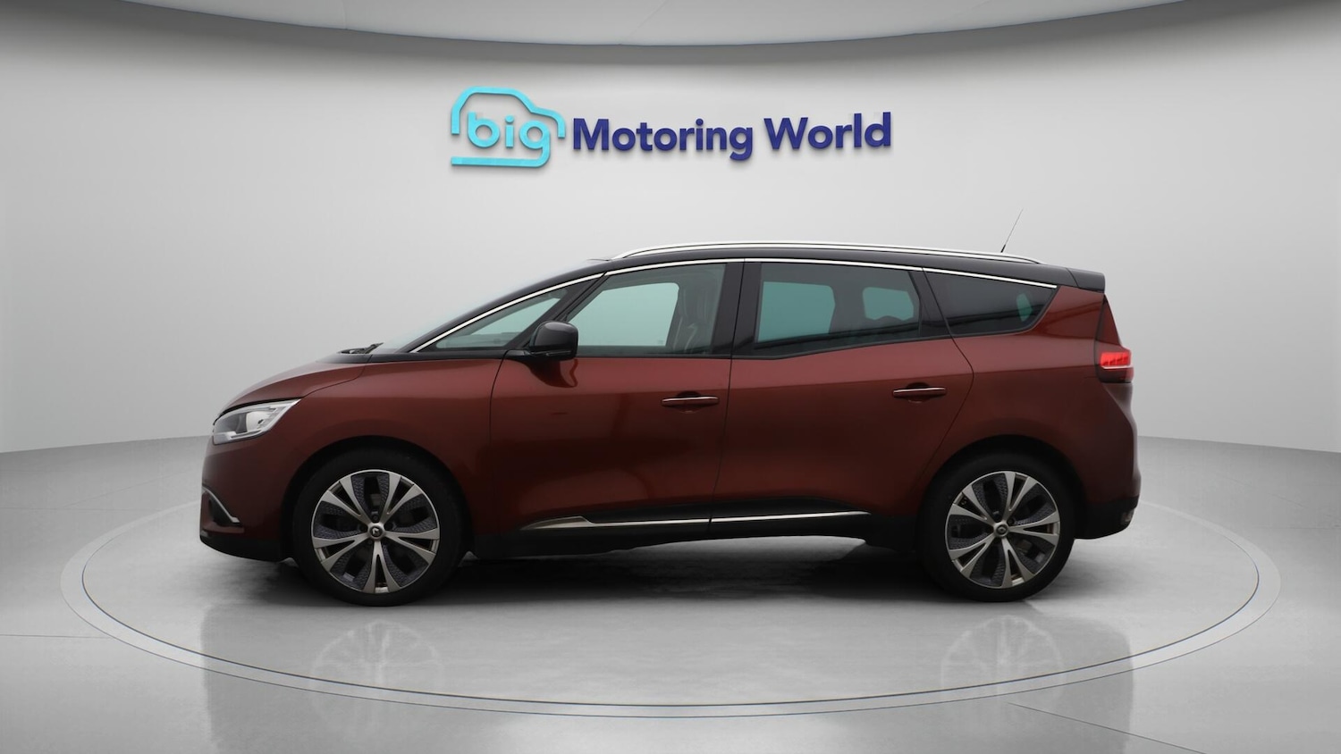 Used Renault Grand Scenic for sale - 76522385: Photo 5