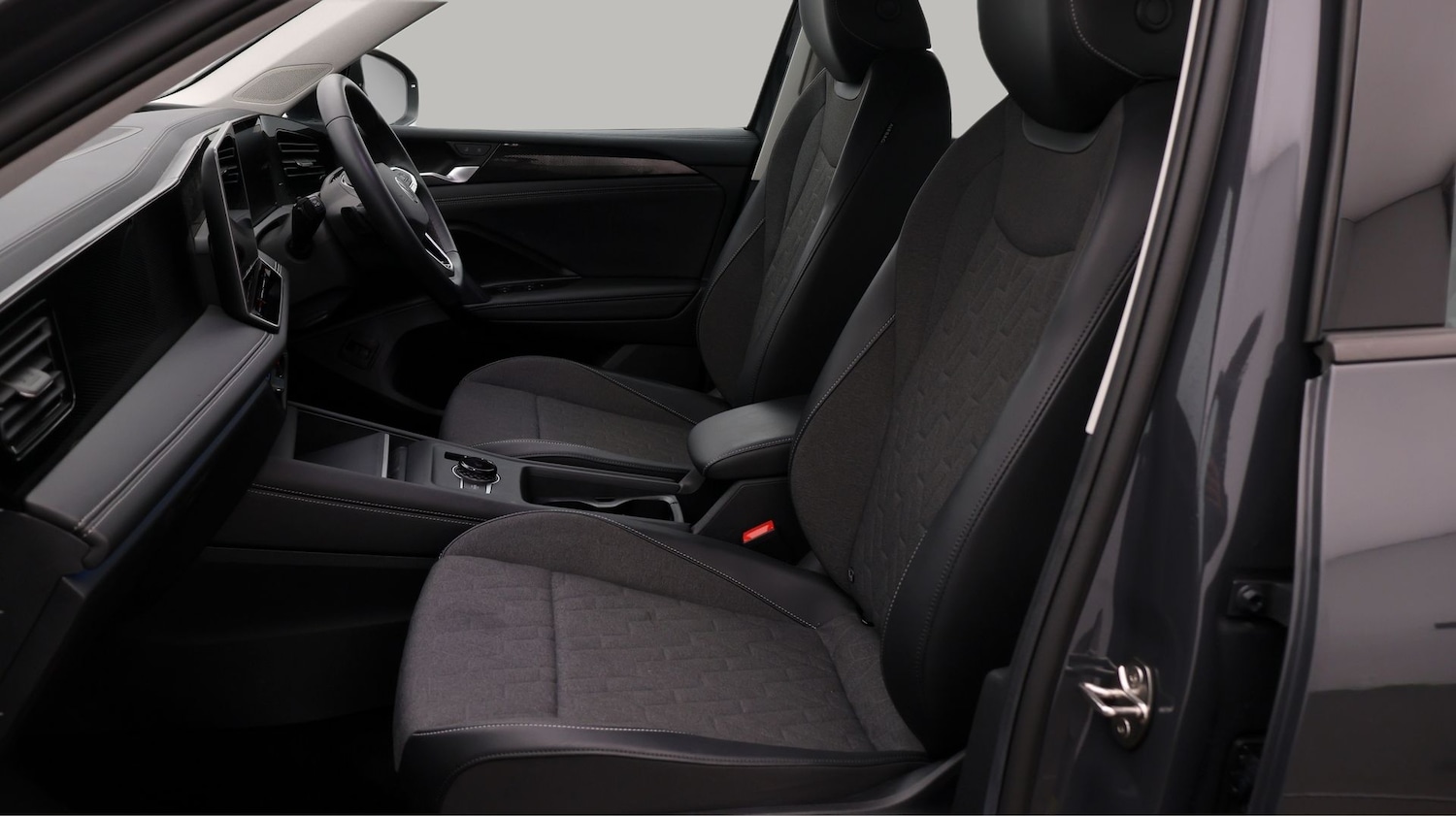 Used Volkswagen Tiguan 2024 for sale - 77198713: Photo 14