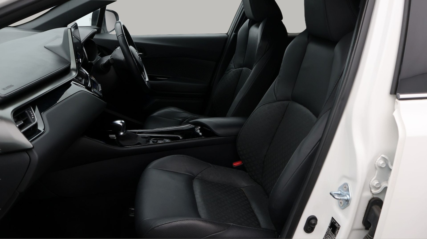 Used Toyota C-HR 2022 for sale - 77381153: Photo 14