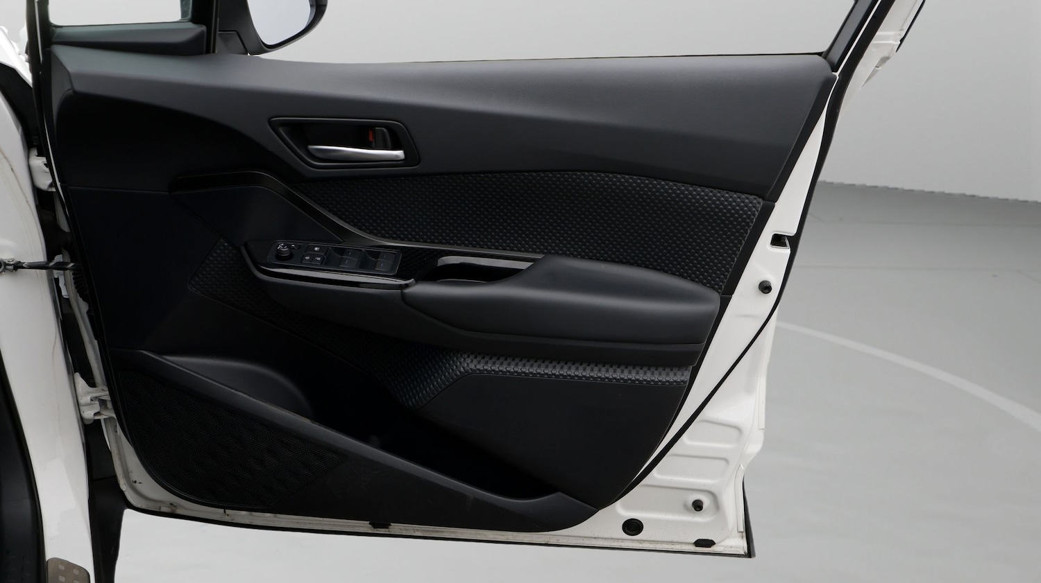 Used Toyota C-HR 2022 for sale - 77381153: Photo 15