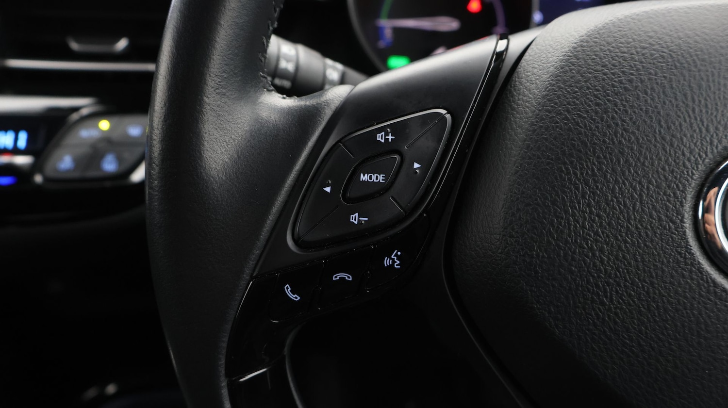 Used Toyota C-HR 2022 for sale - 77381153: Photo 25