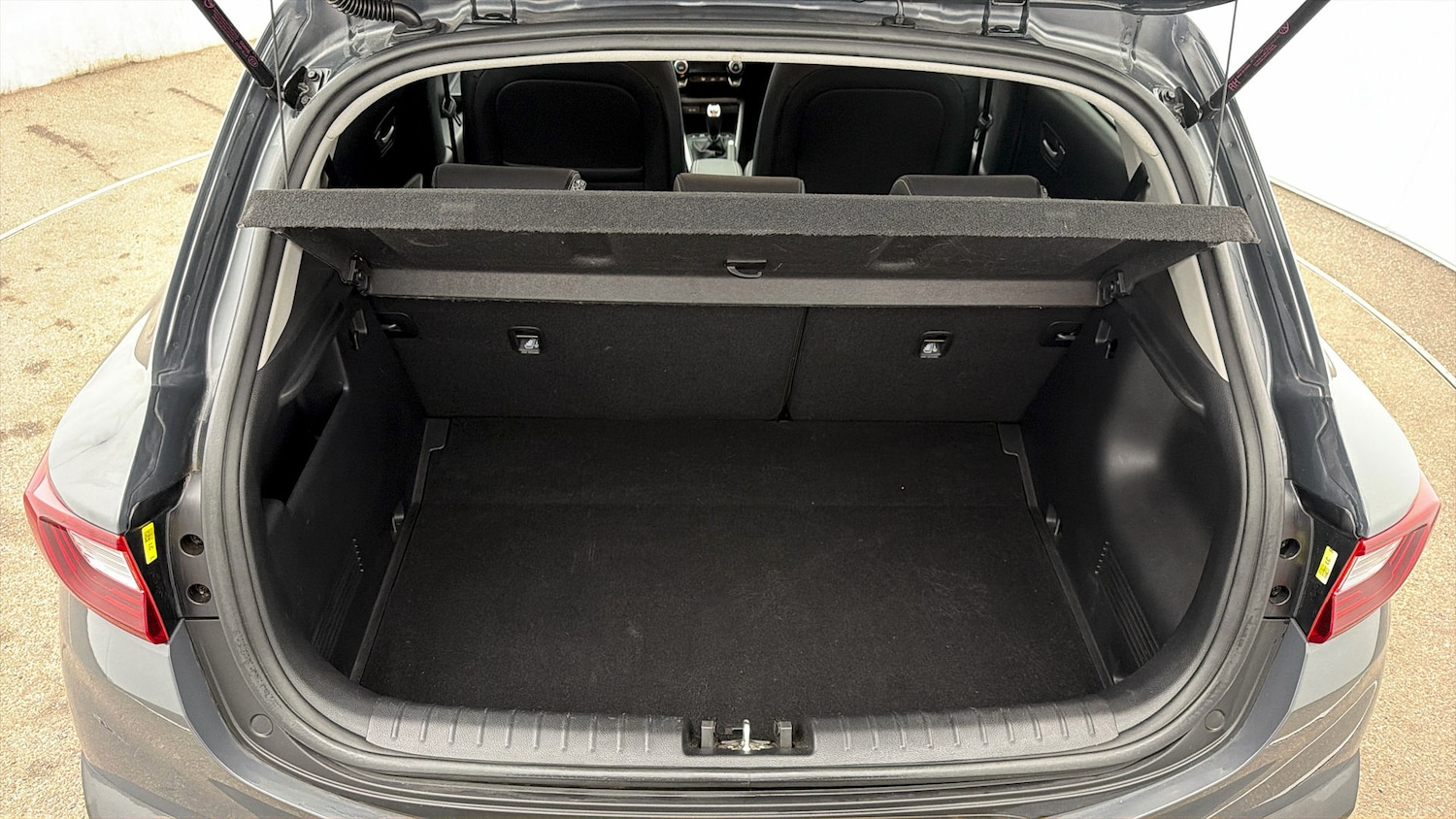 Used Kia Stonic 2021 for sale - 77997752: Photo 16