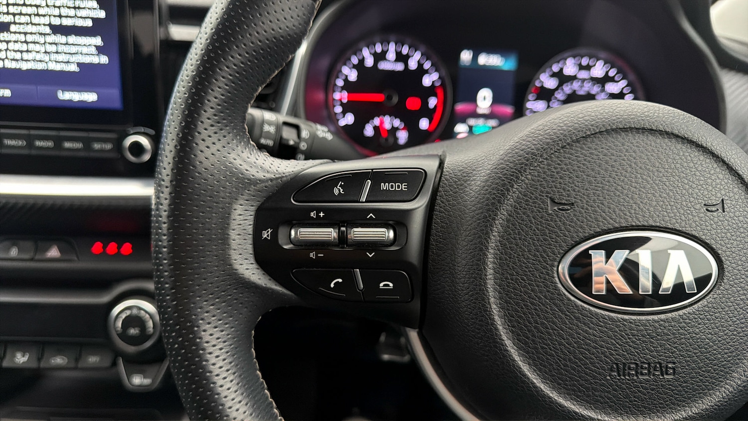 Used Kia Stonic 2021 for sale - 77997752: Photo 23