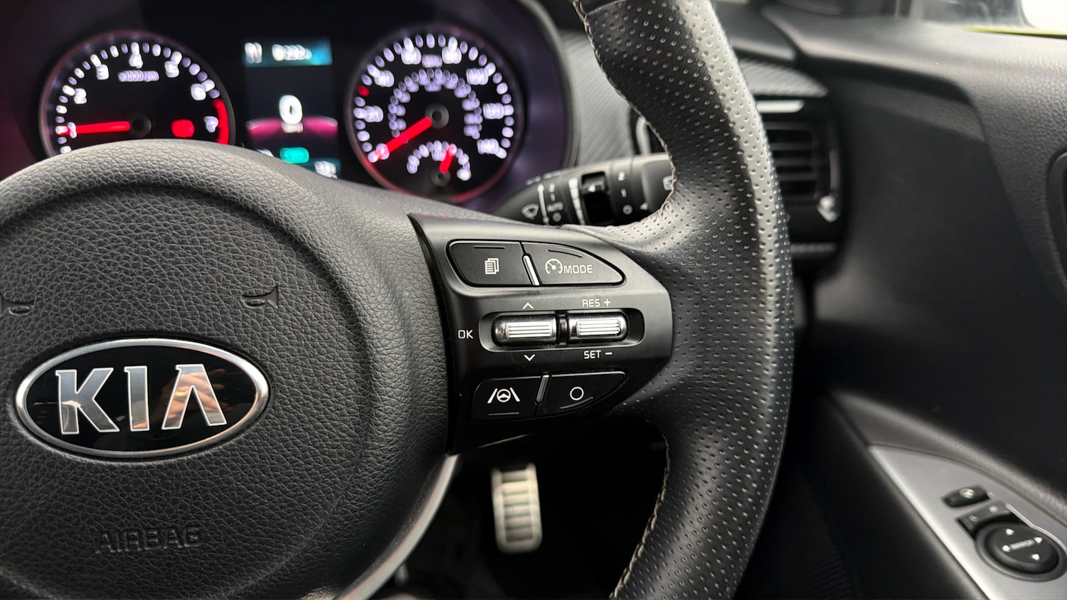 Used Kia Stonic 2021 for sale - 77997752: Photo 24