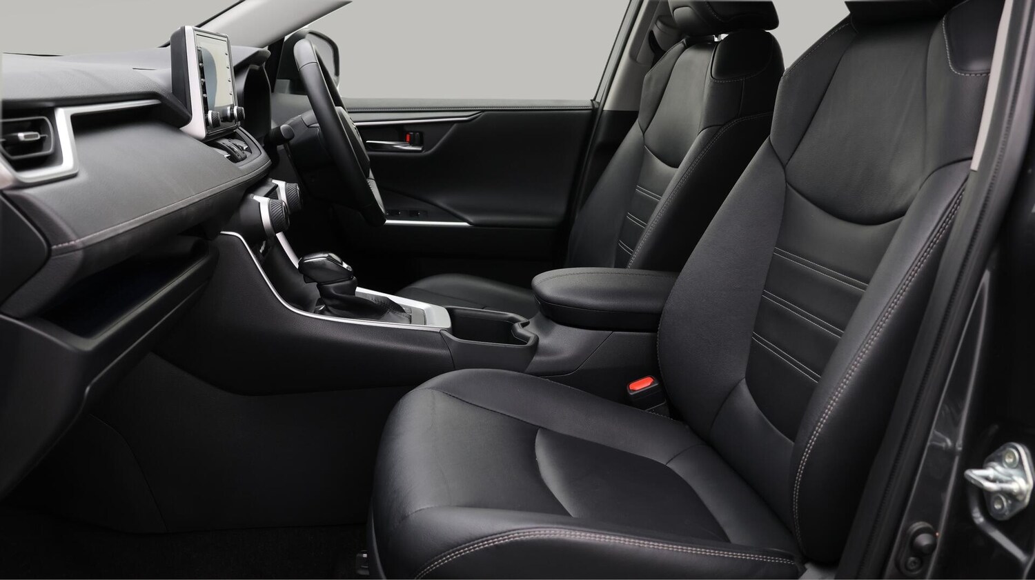 Used Toyota RAV4 for sale - 76702340: Photo 15