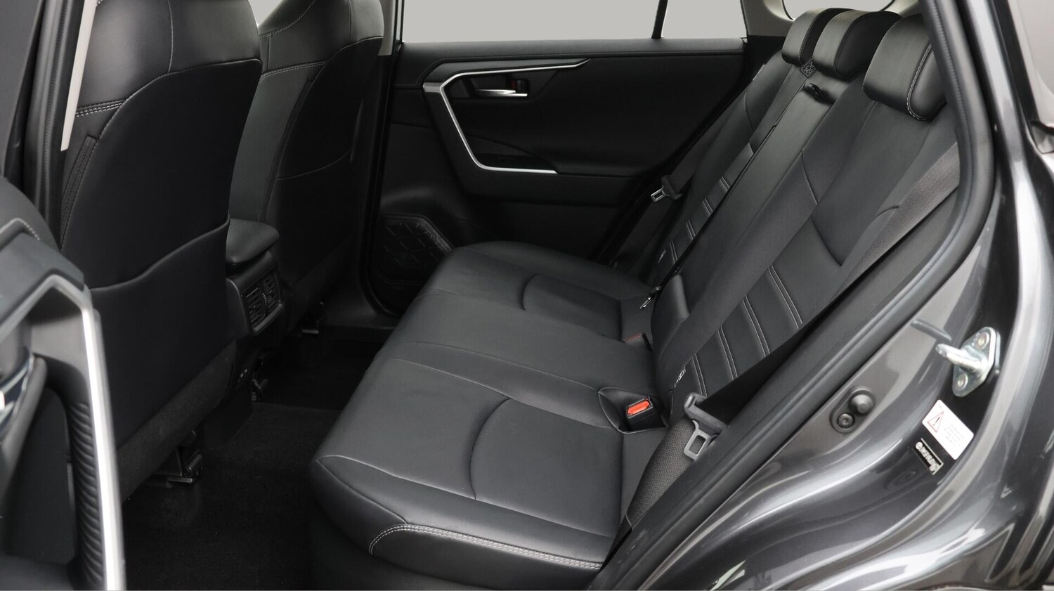 Used Toyota RAV4 for sale - 76702340: Photo 17