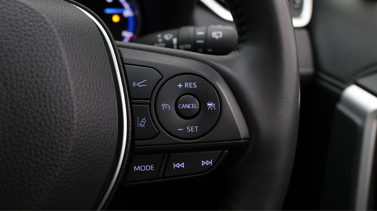 Used Toyota RAV4 for sale - 76702340: Photo 25