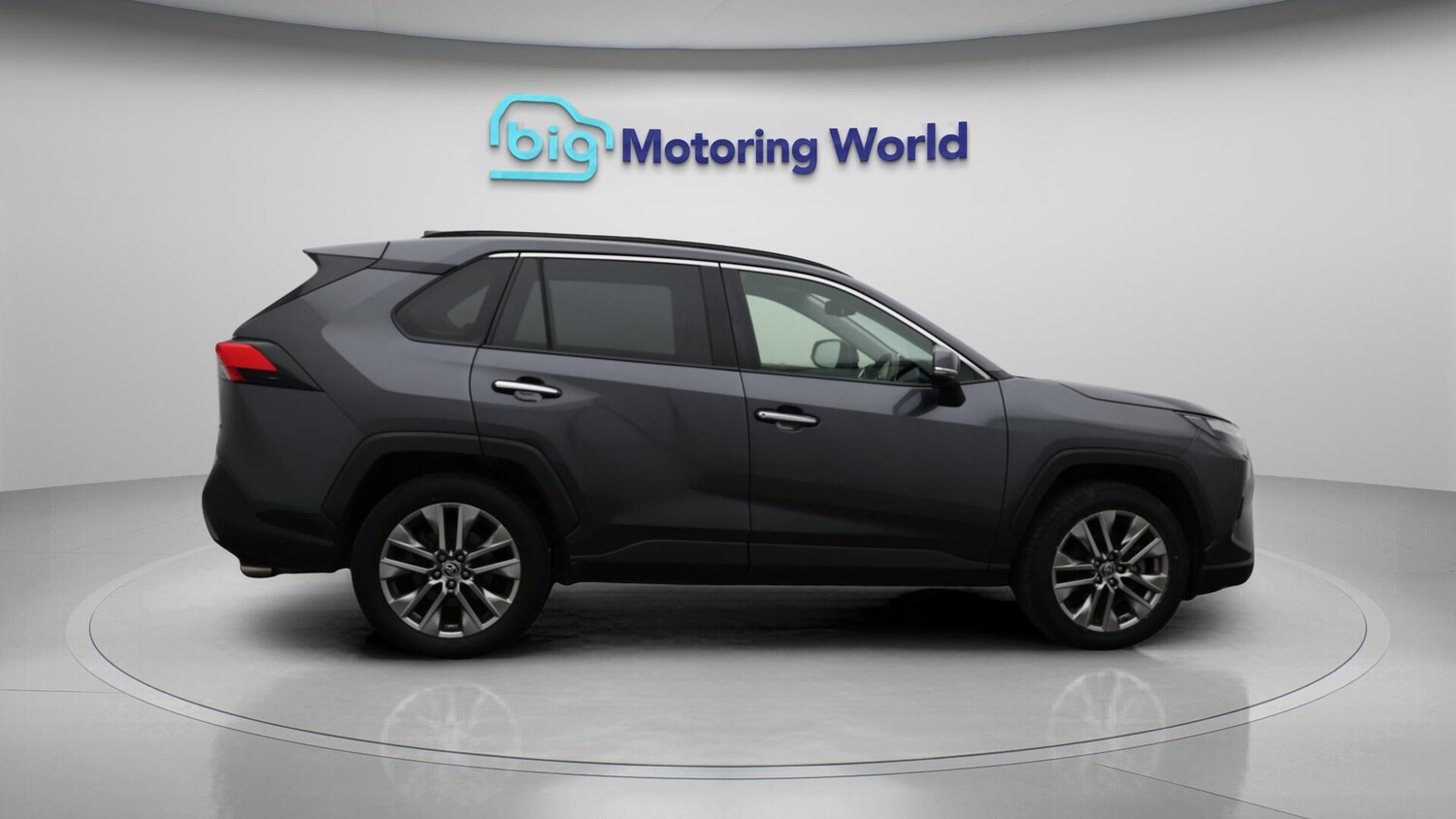 Used Toyota RAV4 for sale - 76702340: Photo 9