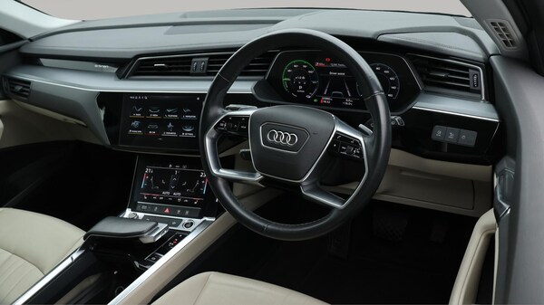Used Audi e-tron 2021 for sale - 76199641: Photo 10