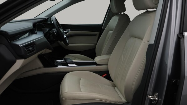 Used Audi e-tron 2021 for sale - 76199641: Photo 15