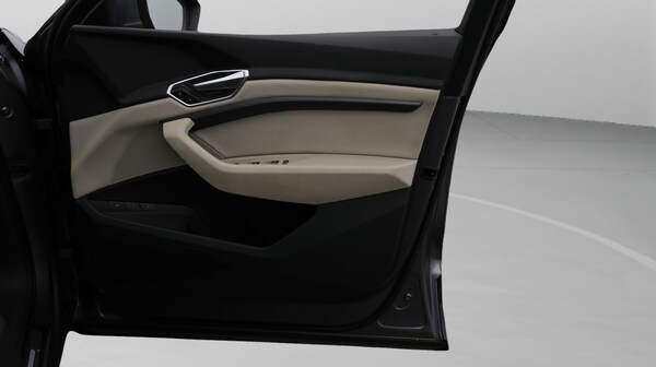 Used Audi e-tron 2021 for sale - 76199641: Photo 16