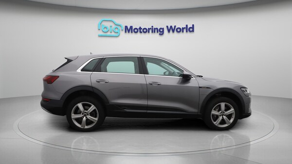 Used Audi e-tron 2021 for sale - 76199641: Photo 9