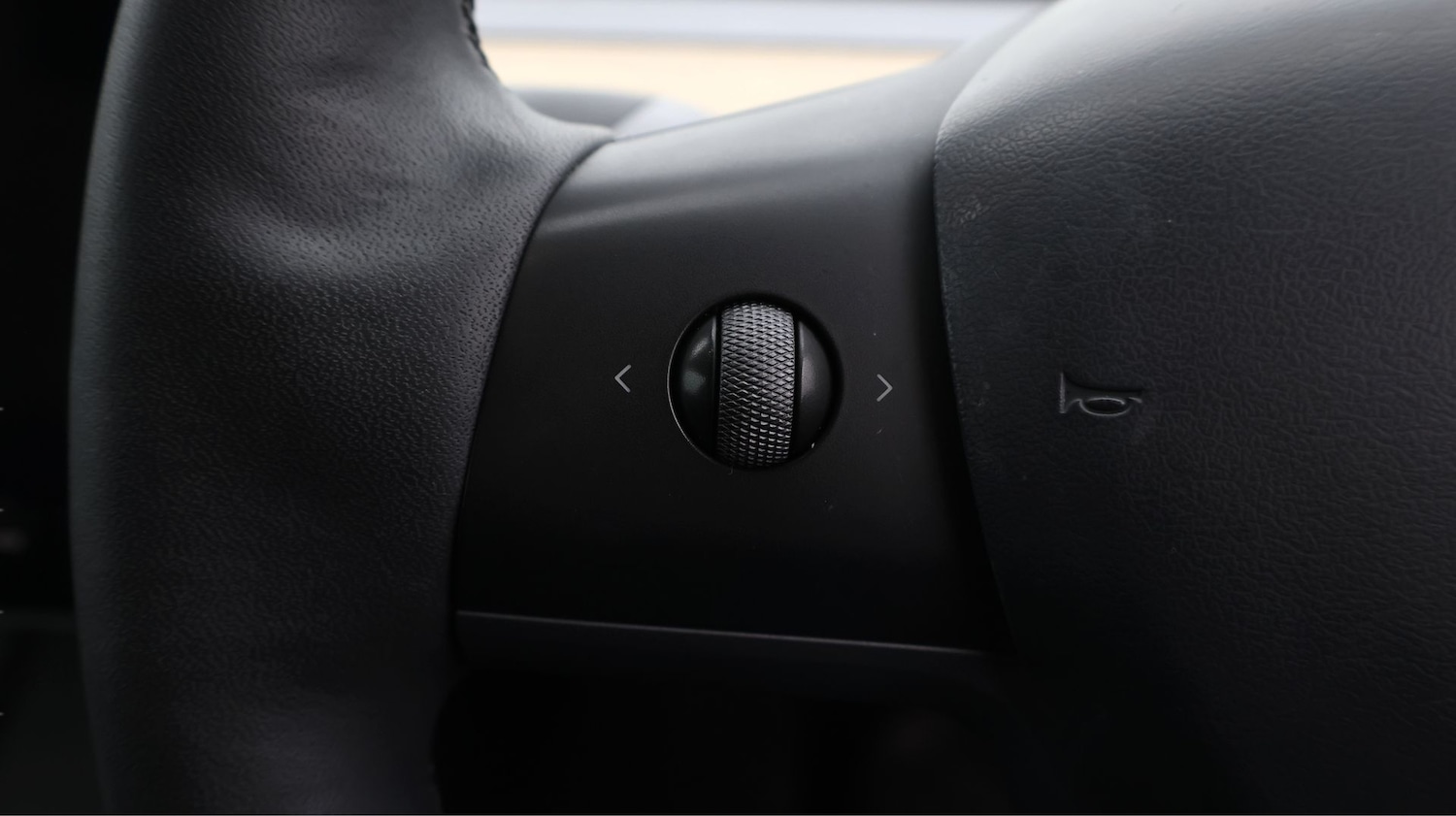 Used Tesla Model Y 2022 for sale - 77746602: Photo 22