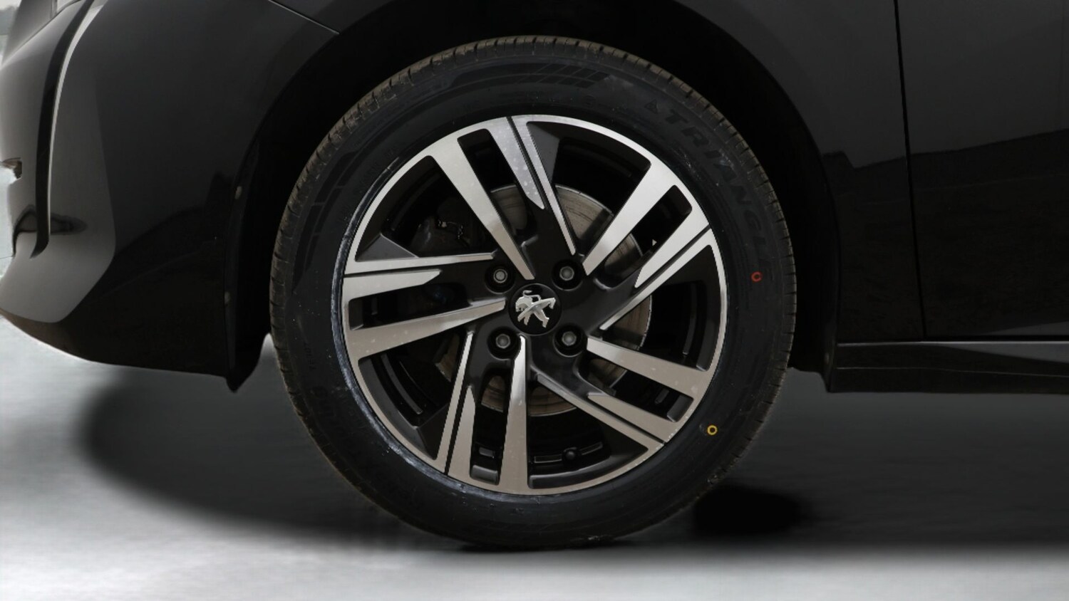 Used Peugeot 208 2022 for sale - 77182073: Photo 18